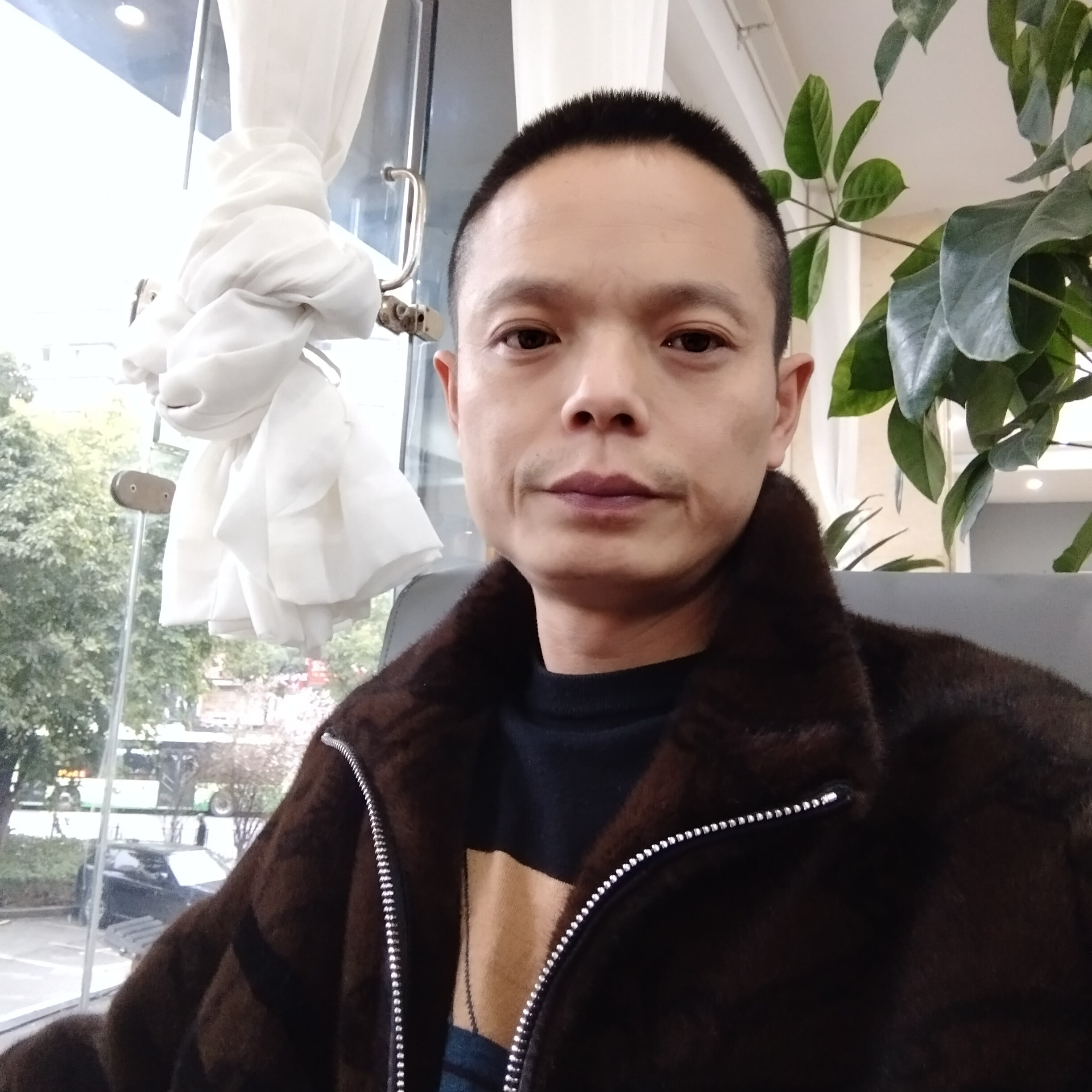半岛疯子